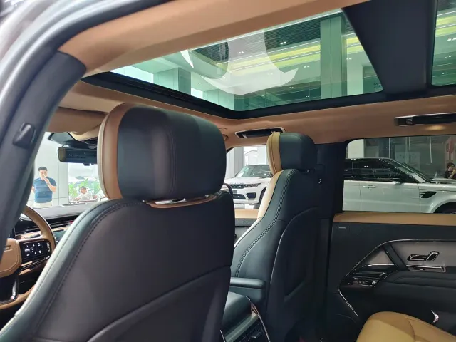 Land Rover Range Rover Sport — Фото автомобиля 11