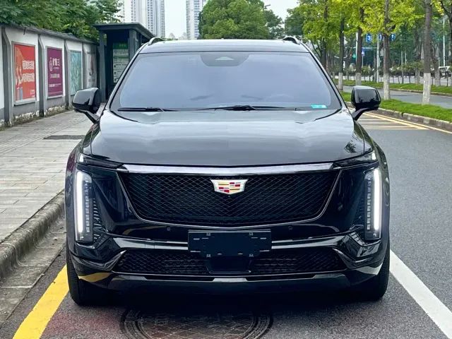 Cadillac XT5 — Фото автомобиля 2