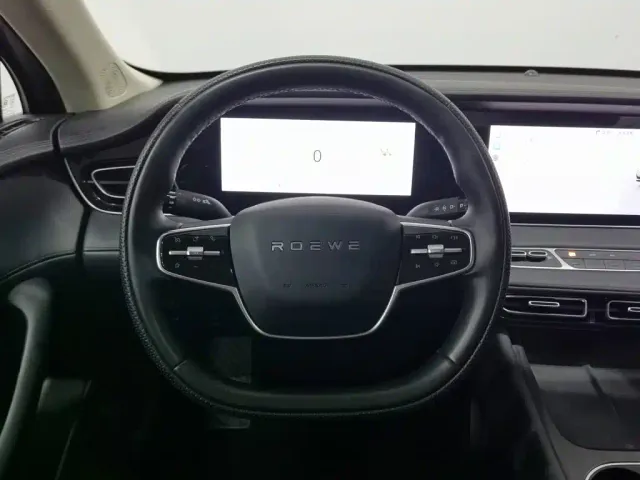 Roewe D7 — Фото автомобиля 11