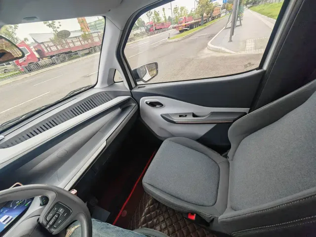 Wuling NanoEV — Фото автомобиля 13