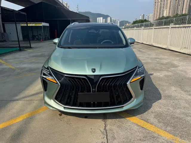 Dongfeng Fengxing Fengxing Yacht 2022 1.5T DCT Wave Chaser Edition — Фото автомобиля 2