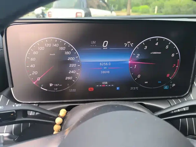 Mercedes-Benz C-Class — Фото автомобиля 12