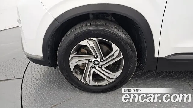 Hyundai Santafe Новый Santa Fe Дизель 2.2 4WD — Фото автомобиля 5