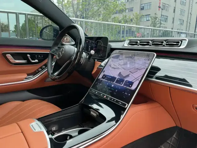 Mercedes-Benz S-Class — Фото автомобиля 23