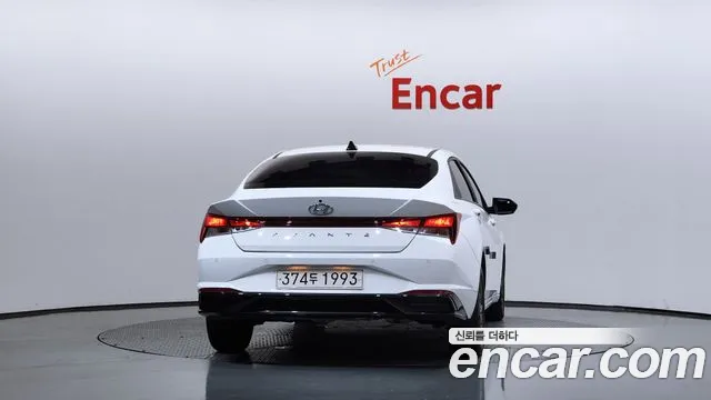 Hyundai AVANTE Avante (CN7) — Фото автомобиля 4