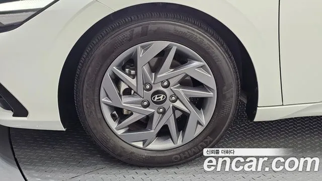 Hyundai Avante CN7 — Фото автомобиля 5