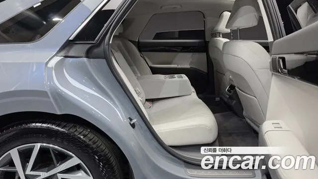 Hyundai Grandeur Grandeur (GN7) 2.5 Бензин 2WD — Фото автомобиля 12