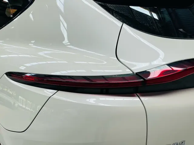 IM Motors LS7 — Фото автомобиля 11