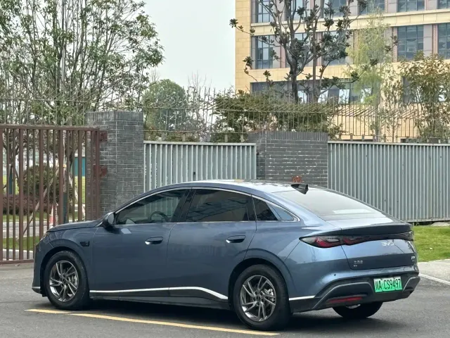 BYD Seal 06 — Фото автомобиля 18