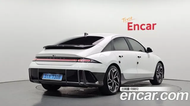 Hyundai Ioniq6 — Фото автомобиля 2