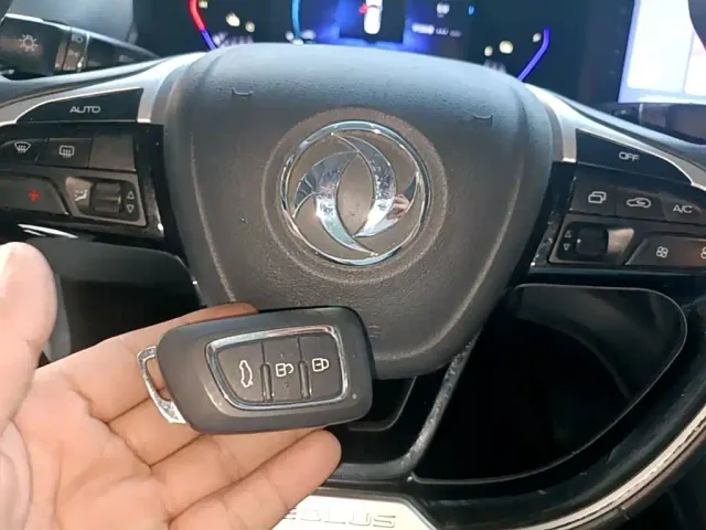Dongfeng Fengshen E70 — Фото автомобиля 8