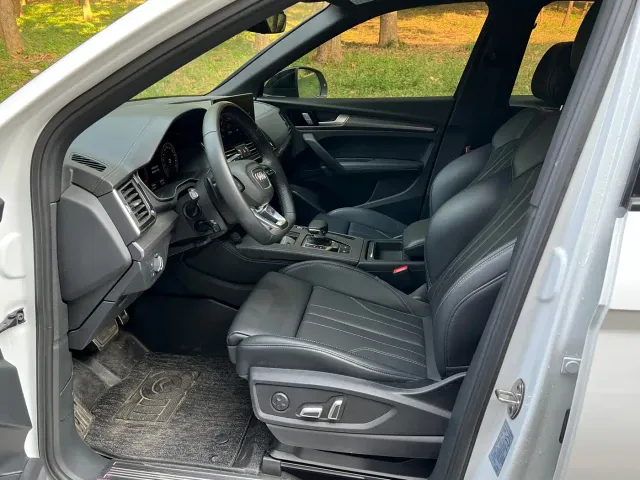 Audi Q5L — Фото автомобиля 3