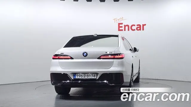 BMW 7-Series 7 серия (G70) — Фото автомобиля 4