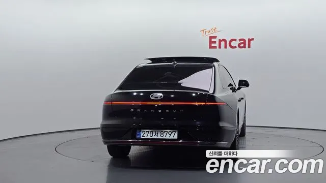 Hyundai Grandeur GN7 — Фото автомобиля 4