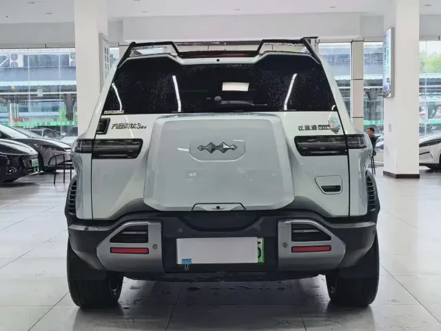 BYD FangChengBao Titanium 3 — Фото автомобиля 8