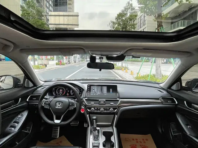 Honda Accord — Фото автомобиля 7