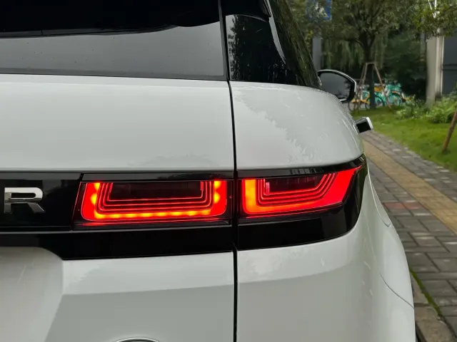Land Rover Range Rover Evoque — Фото автомобиля 6