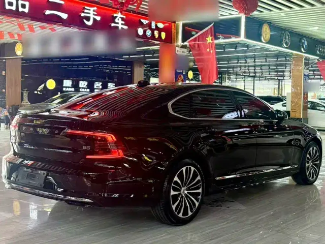 Volvo S90 — Фото автомобиля 6