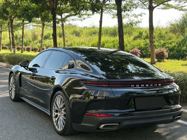 Porsche Panamera — Фото автомобиля 6