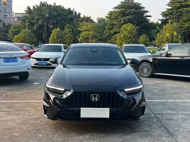Honda Inspire — Фото автомобиля 2