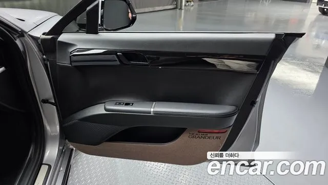Hyundai Grandeur Grandeur (GN7) 2.5 Бензин 2WD — Фото автомобиля 6