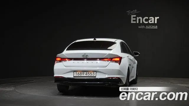 Hyundai Avante CN7 — Фото автомобиля 4
