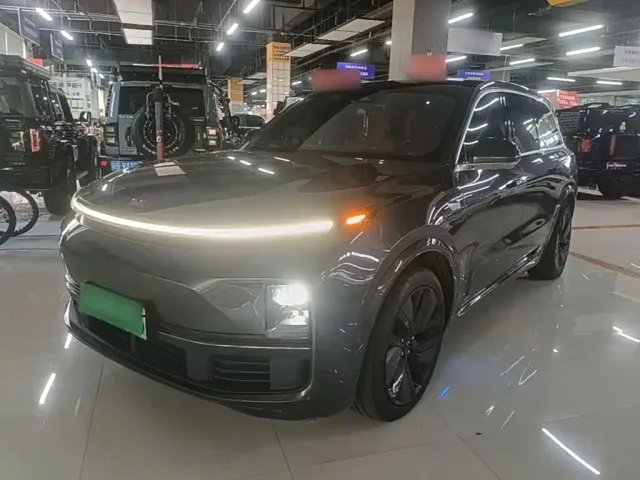 Фотография автомобиля — Li Auto L9