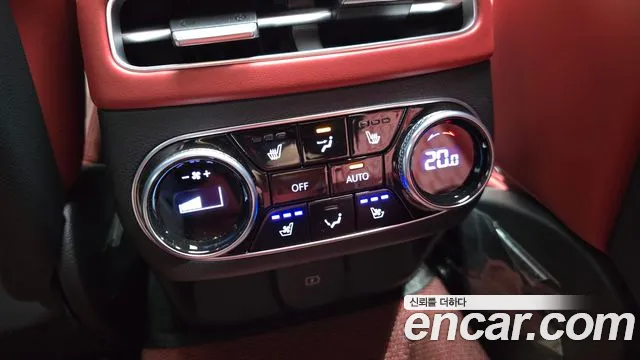Genesis GV70 3.5T Бензин AWD — Фото автомобиля 24