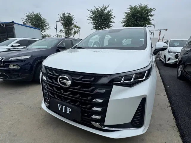 Фотография автомобиля — GAC Trumpchi M6
