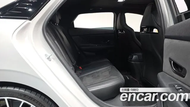 Hyundai AVANTE — Фото автомобиля 11