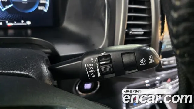 KG_Mobility_Ssangyong Rexton Новый Rexton Sport Khan Дизель 2.2 4WD — Фото автомобиля 25