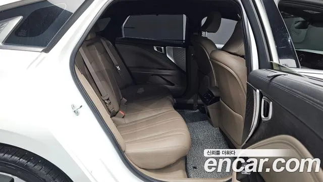 Kia K8 K8 Hybrid — Фото автомобиля 17