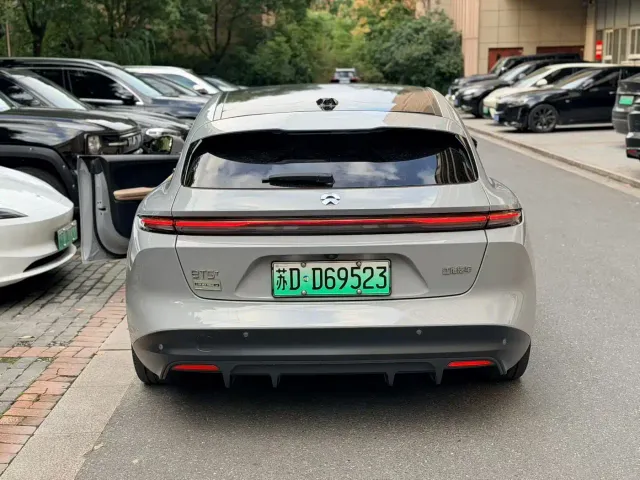 Nio ET5 Touring — Фото автомобиля 6