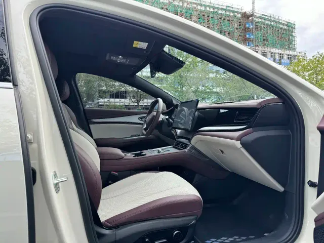 BYD Seal 07 DM-i — Фото автомобиля 9