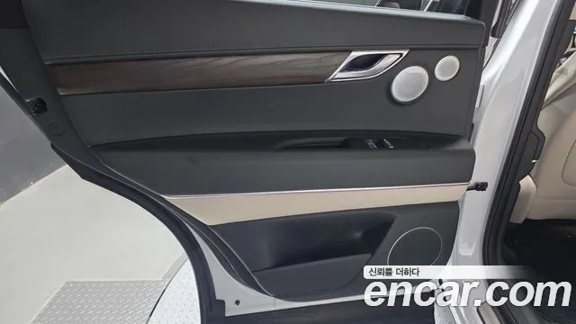 Genesis GV80 — Фото автомобиля 25