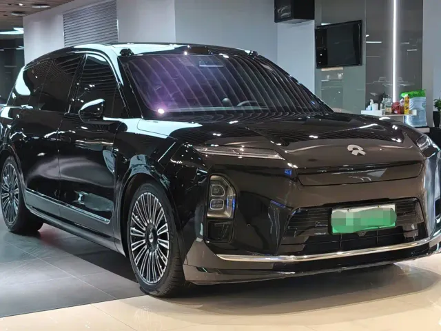 Nio ES8 — Фото автомобиля 3
