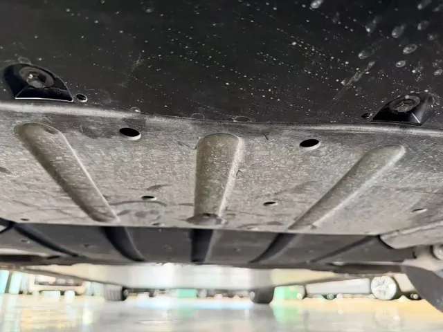 Li Auto MEGA — Фото автомобиля 14