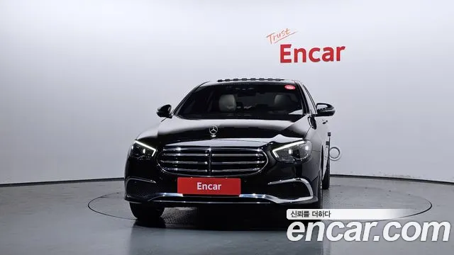 Mercedes-Benz E-Class E-класс W213 E350 4MATIC Exclusive — Фото автомобиля 3