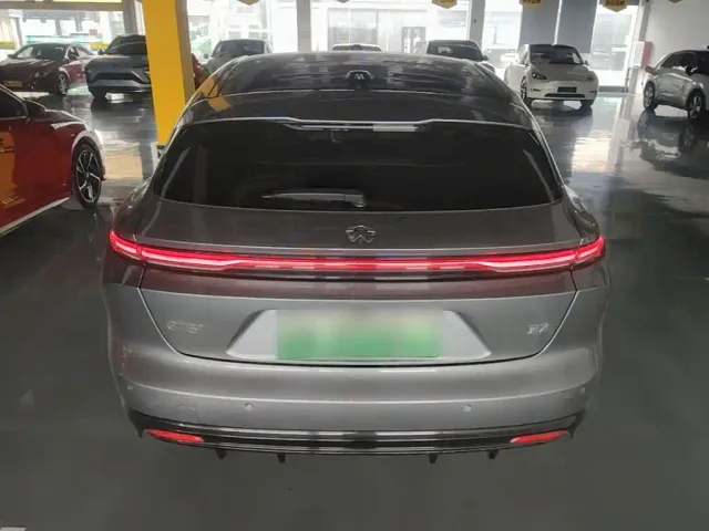 Nio ET5 Touring — Фото автомобиля 5
