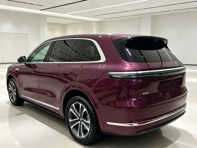 Aito M7 — Фото автомобиля 6