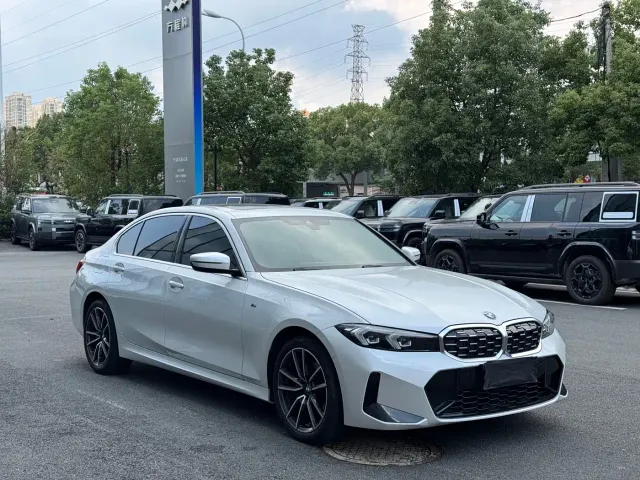 BMW 3 Series — Фото автомобиля 3