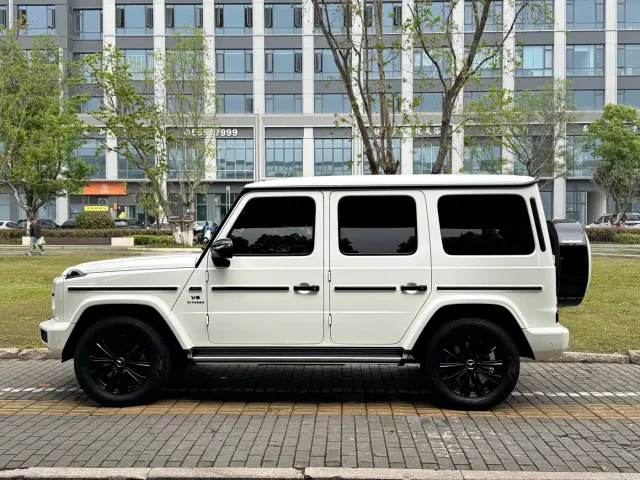 Mercedes-Benz G-Class — Фото автомобиля 3