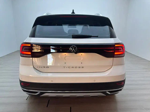 Volkswagen T-Cross — Фото автомобиля 6