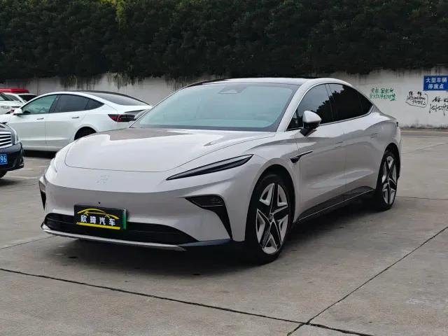 Фотография автомобиля — Roewe Rising Auto F7