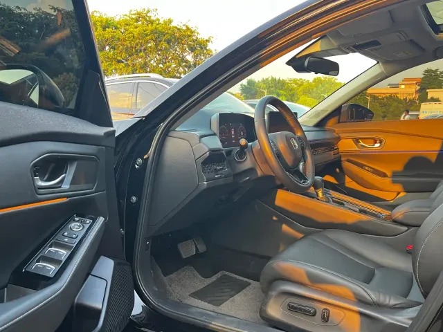 Honda Accord — Фото автомобиля 4