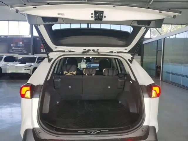 Toyota RAV4 — Фото автомобиля 18