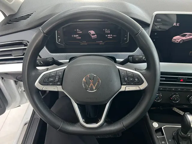 Volkswagen Lavida — Фото автомобиля 14