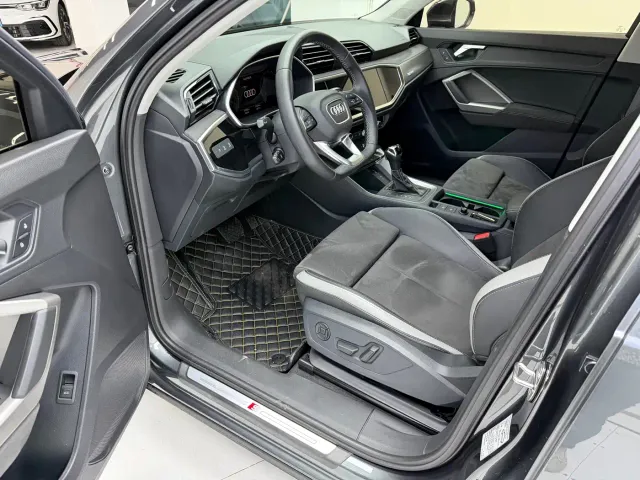Audi Q3 — Фото автомобиля 12