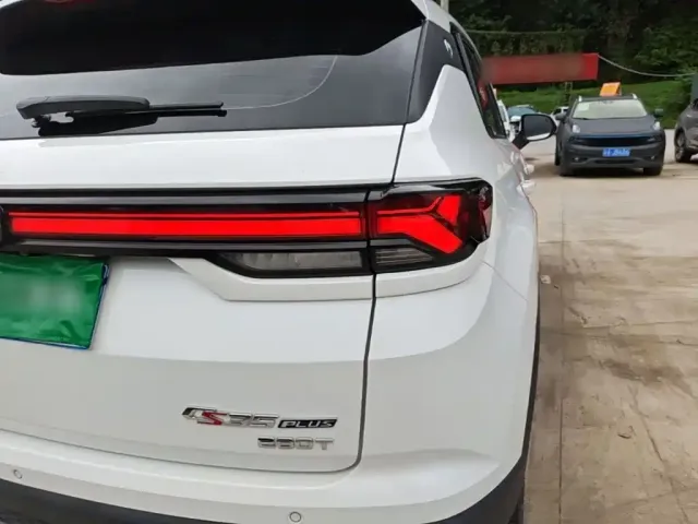 Changan CS35 Plus — Фото автомобиля 7