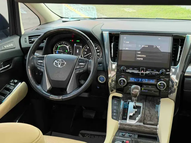 Toyota Vellfire — Фото автомобиля 4